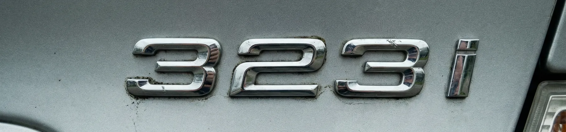 Proč 323i nemá 2,3 l motor ani žádnou "přiškrcenou" 2,5 l