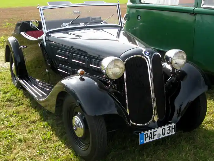 BMW 303