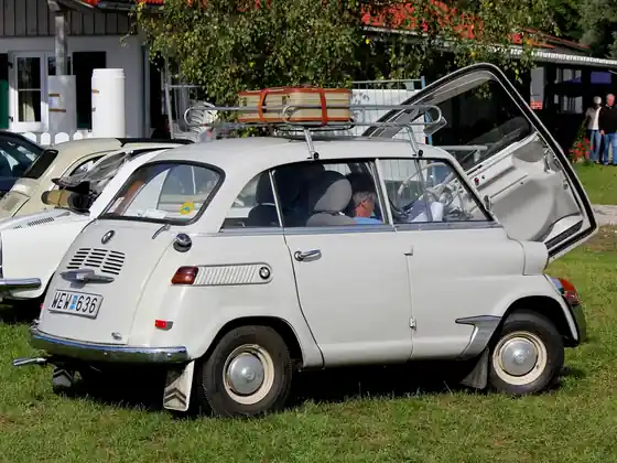 BMW 600