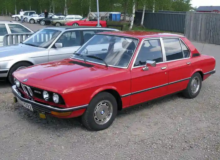 BMW E12