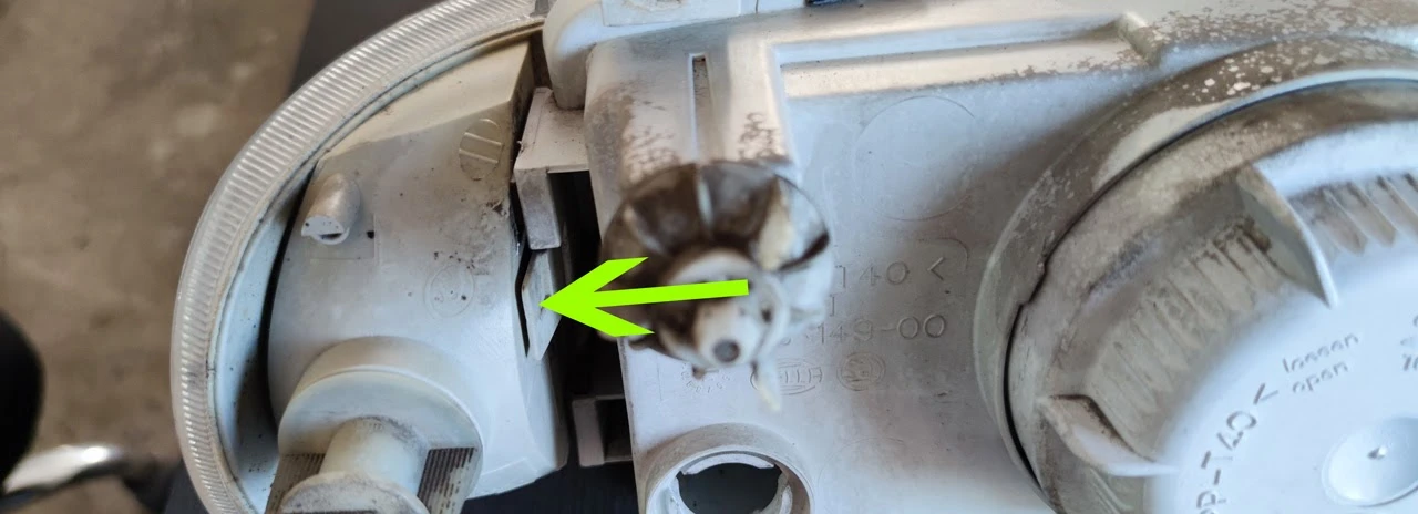 Indicator removal on pre-facelift model