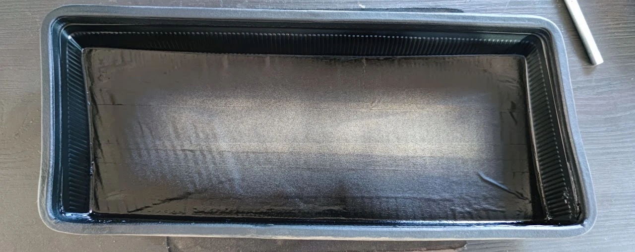 Side walls sprayed with black paint
